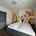 Apstay Eggenberg I Self Check-in I Parking Option Graz