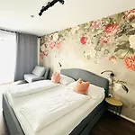 Apstay Eggenberg I Self Check-in I Parking Option 4* Graz