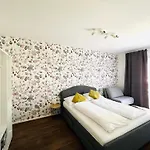 Apstay Eggenberg I Self Check-in I Parking Option 4* Graz