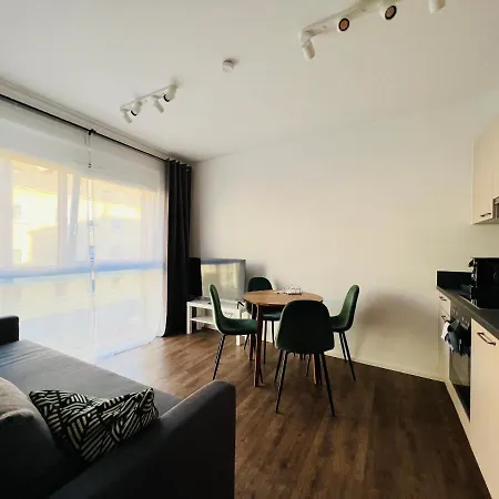 Apstay Eggenberg I Self Check-in I Parking 4* Graz