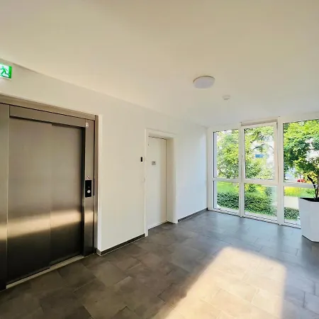 Apstay Eggenberg I Self Check-in I Parking Option Апарт-отель 4*