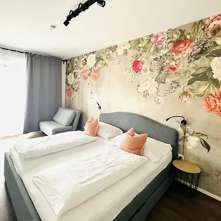 Apstay Eggenberg I Self Check-in I Parking I Breakfast Box 4* Грац