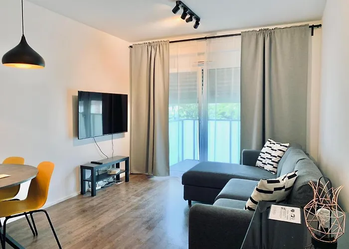 Апарт-готель Apstay Eggenberg I Self Check-in I Parking Option 4*